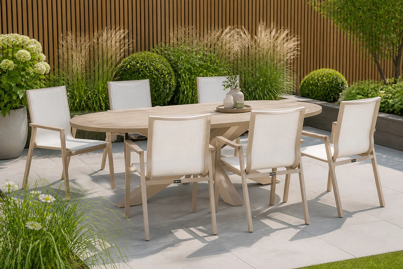 Sfeerfoto van Lifestyle Garden Furniture Fiora/Brookline 240×120 cm dining tuinset 7-delig – Zand/Beige