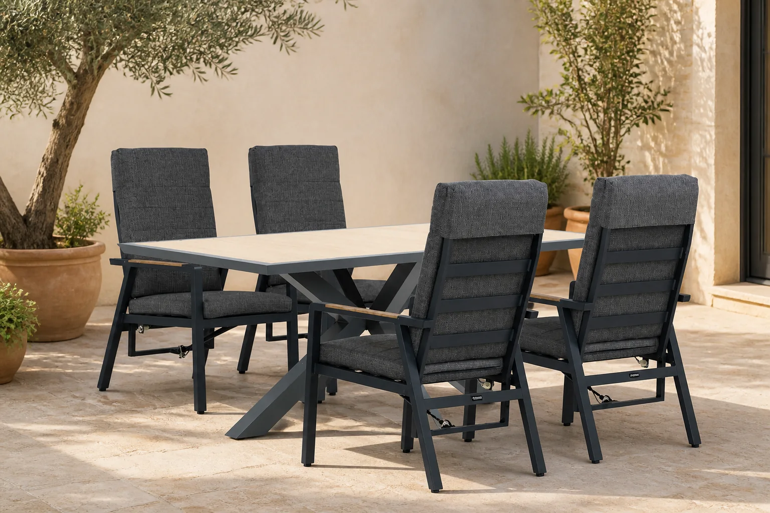 Sfeerfoto van Lifestyle Garden Furniture Marseille/Palermo 181 cm dining tuinset 5-delig – Grijs-antraciet