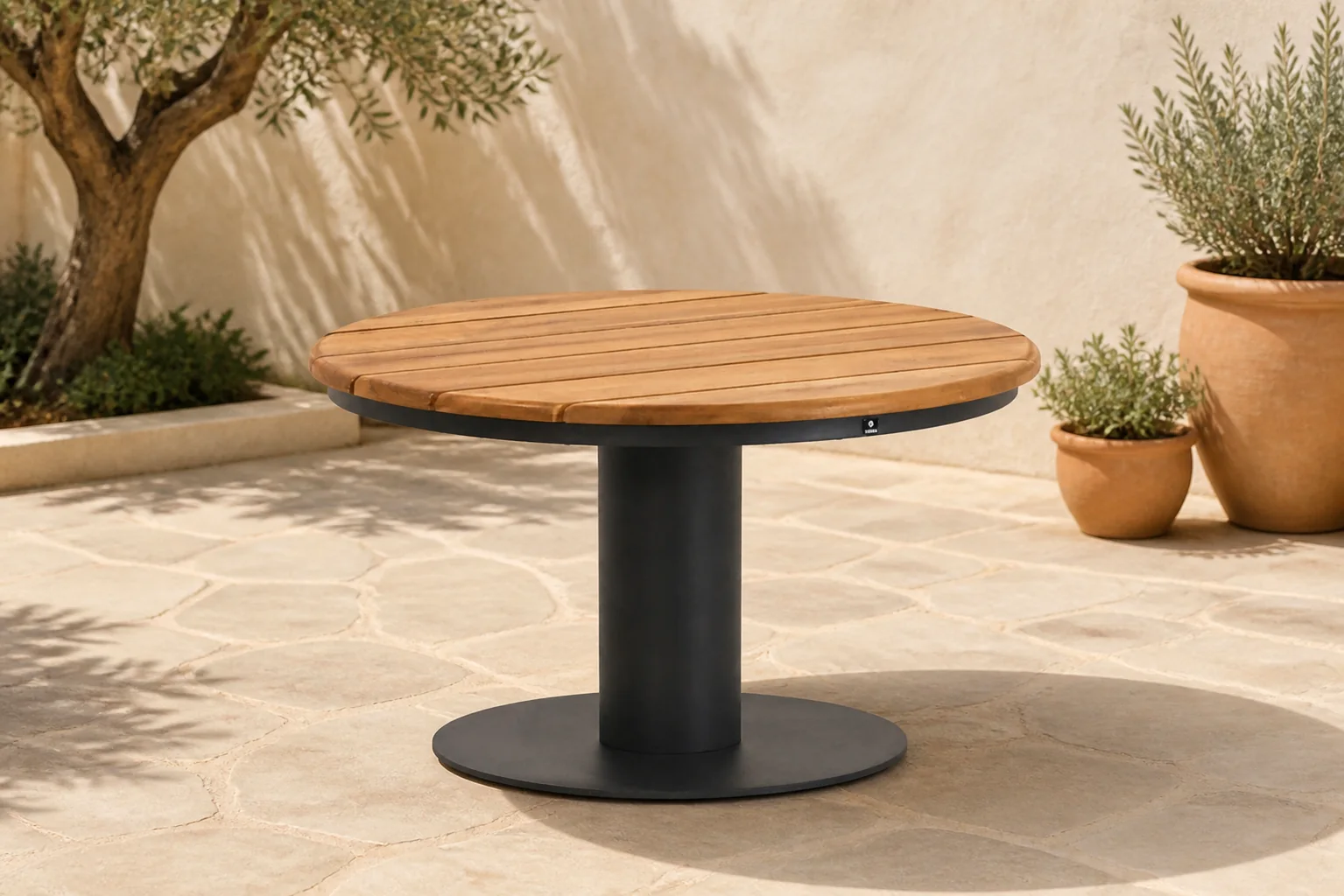 Sfeerfoto van Coco Salerno loungetafel 60 cm – Grijs-antraciet