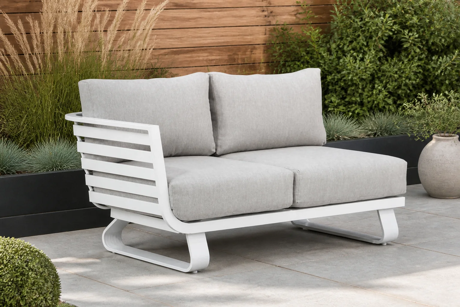 Sfeerfoto van Santika Furniture Sovita open bank rechts – Wit