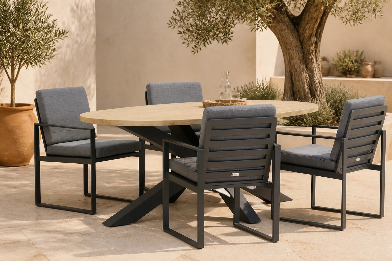 Sfeerfoto van Santika Furniture Zaga/Brookline 200 cm dining tuinset 5-delig – Grijs-antraciet