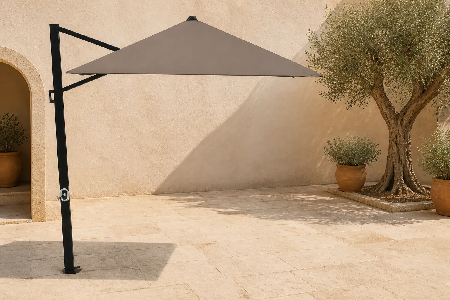 Sfeerfoto van Camello Luna zweefparasol 3.5m S2 Excellent (excl. voet) – Taupe-naturel-bruin
