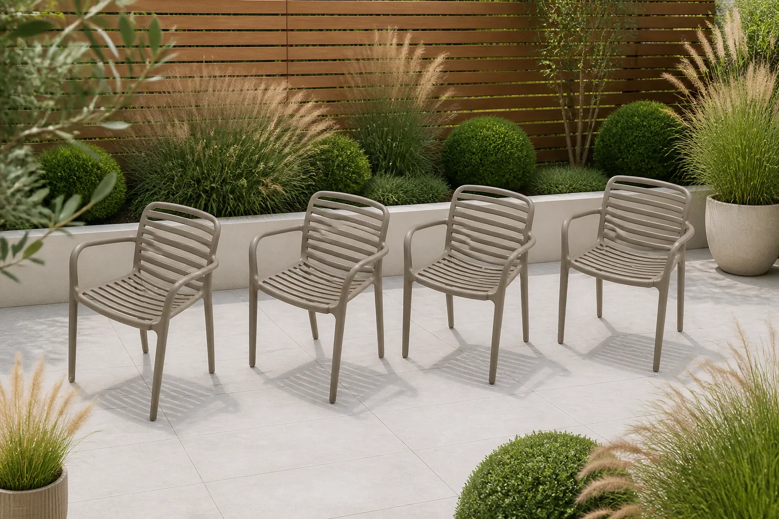 Sfeerfoto van Garden Impressions Nantes tuinstoelen (set van 4) taupe