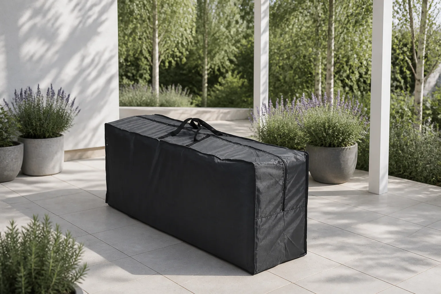 Sfeerfoto van Outdoor Cover kussentas 125 x 32 x 50 – Grijs-antraciet