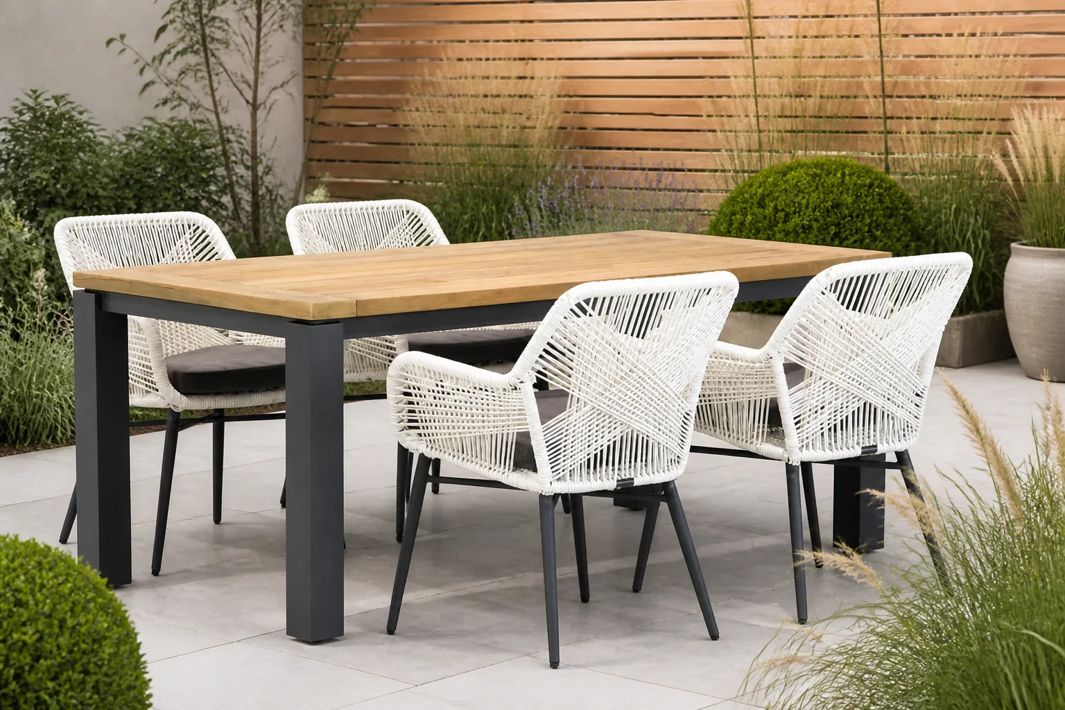 Sfeerfoto van Lifestyle Garden Furniture Advance/Veneto 180 cm dining tuinset 5-delig – Wit