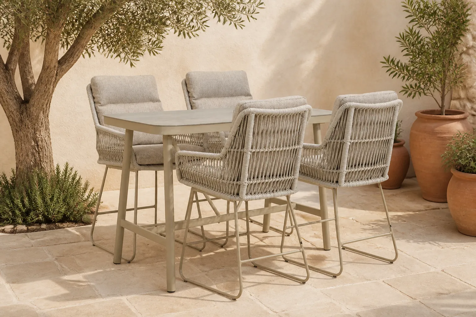 Sfeerfoto van Lifestyle Garden Furniture Vicente/Tavano 150×75 cm barset 5-delig – Zand/Beige