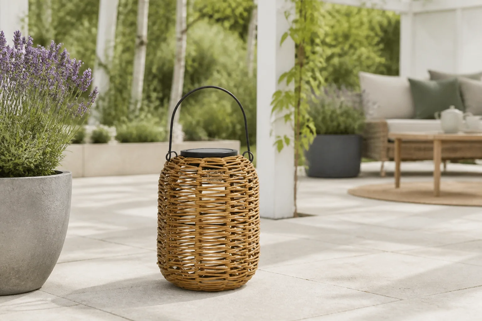 Sfeerfoto van Soluxioo Shika windlicht (zonne-energie) – Taupe-naturel-bruin
