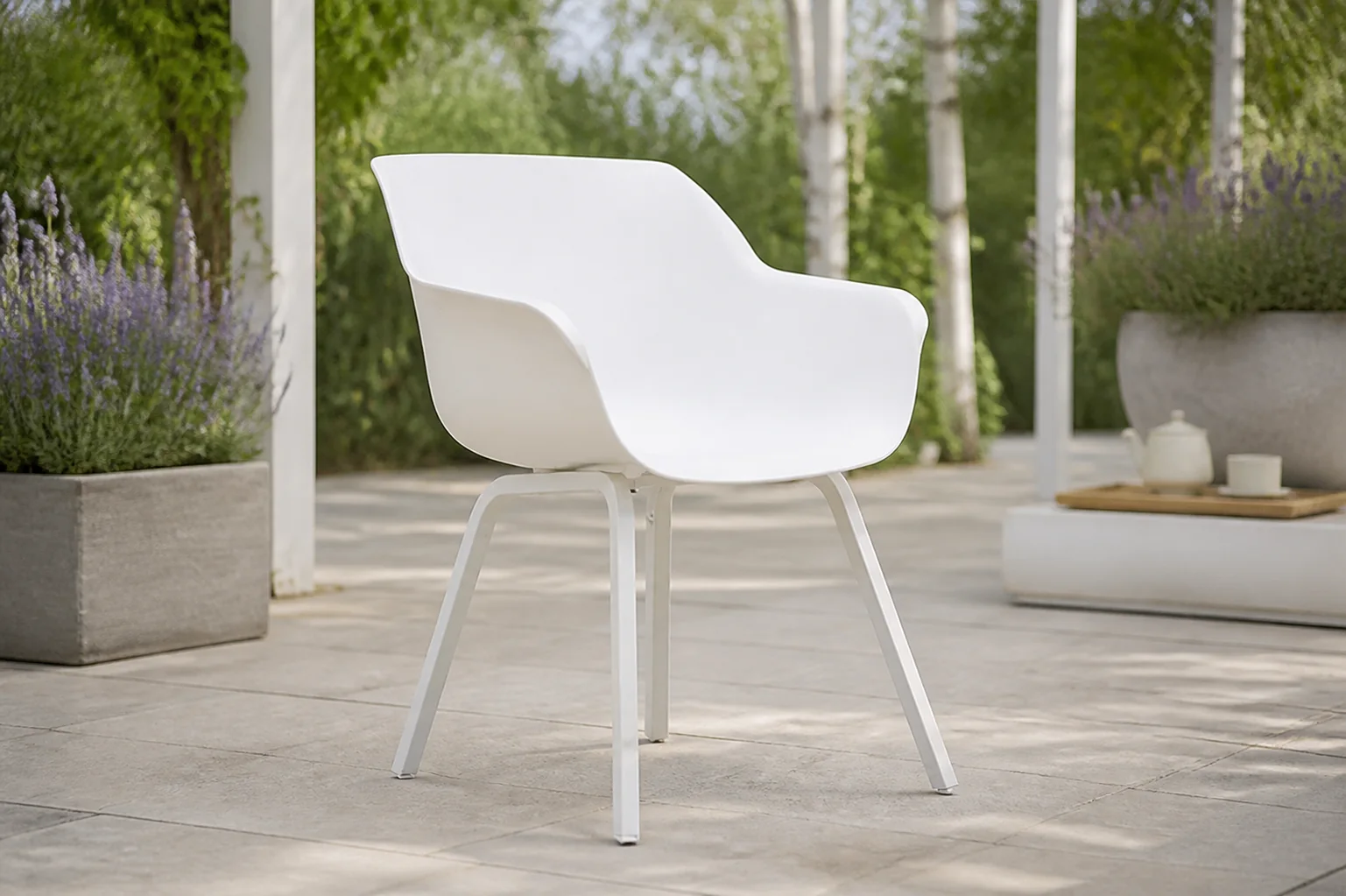 Sfeerfoto van Hartman Sophie Element dining tuinstoel white met gratis zitkussen – Wit