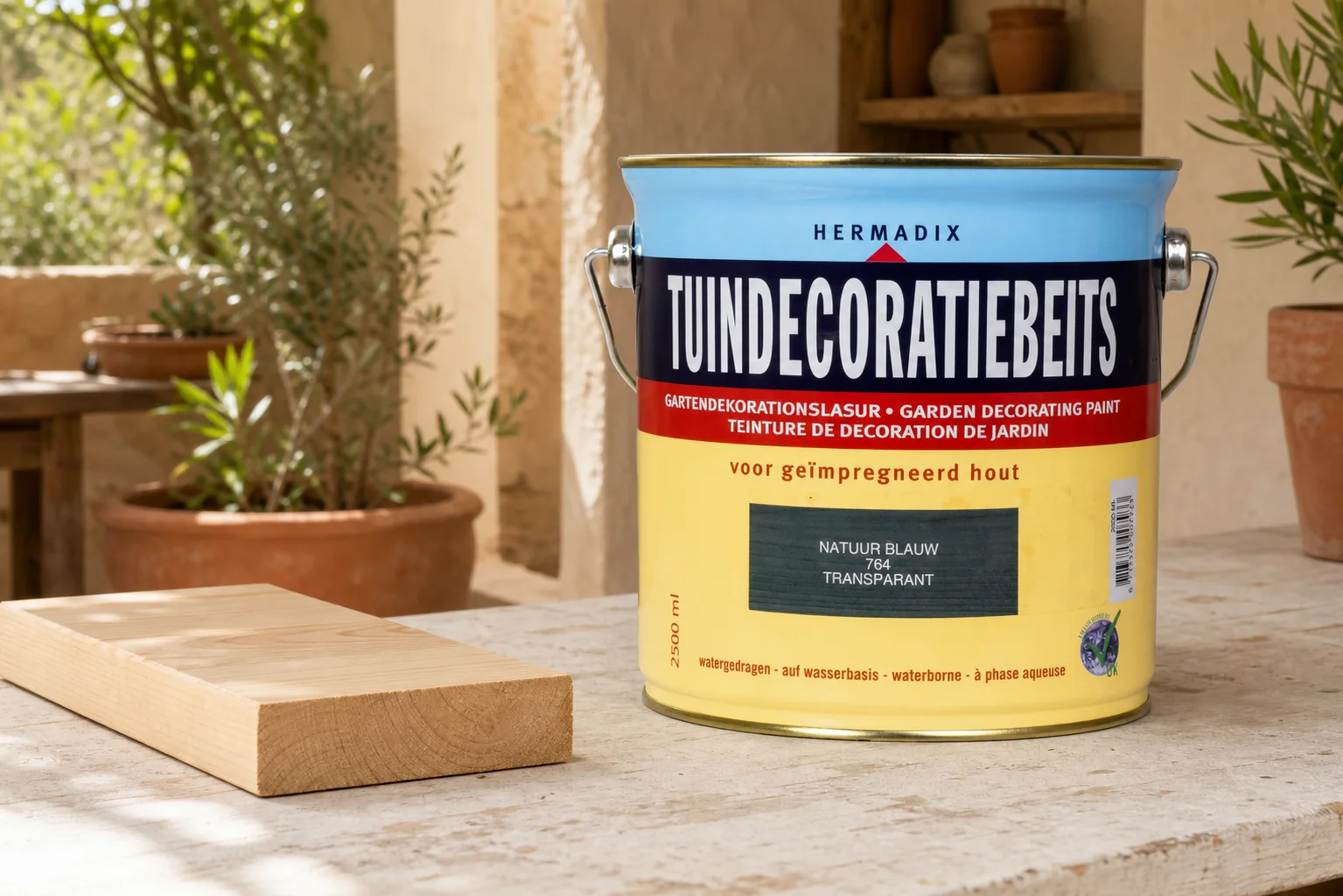 Sfeerfoto van Hermadix Tuindecoratiebeits 764 natuur blauw 2500 ml