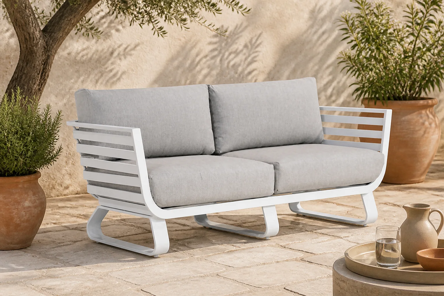 Sfeerfoto van Santika Furniture Sovita lounge bank 2,5 zits – Wit