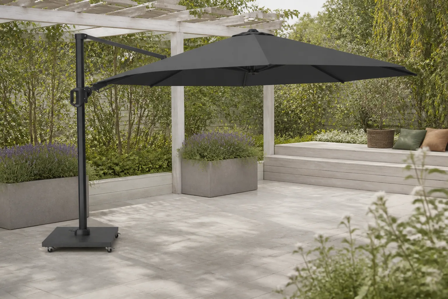 Sfeerfoto van Platinum Challenger T² zweefparasol | Ø350cm rond | antraciet