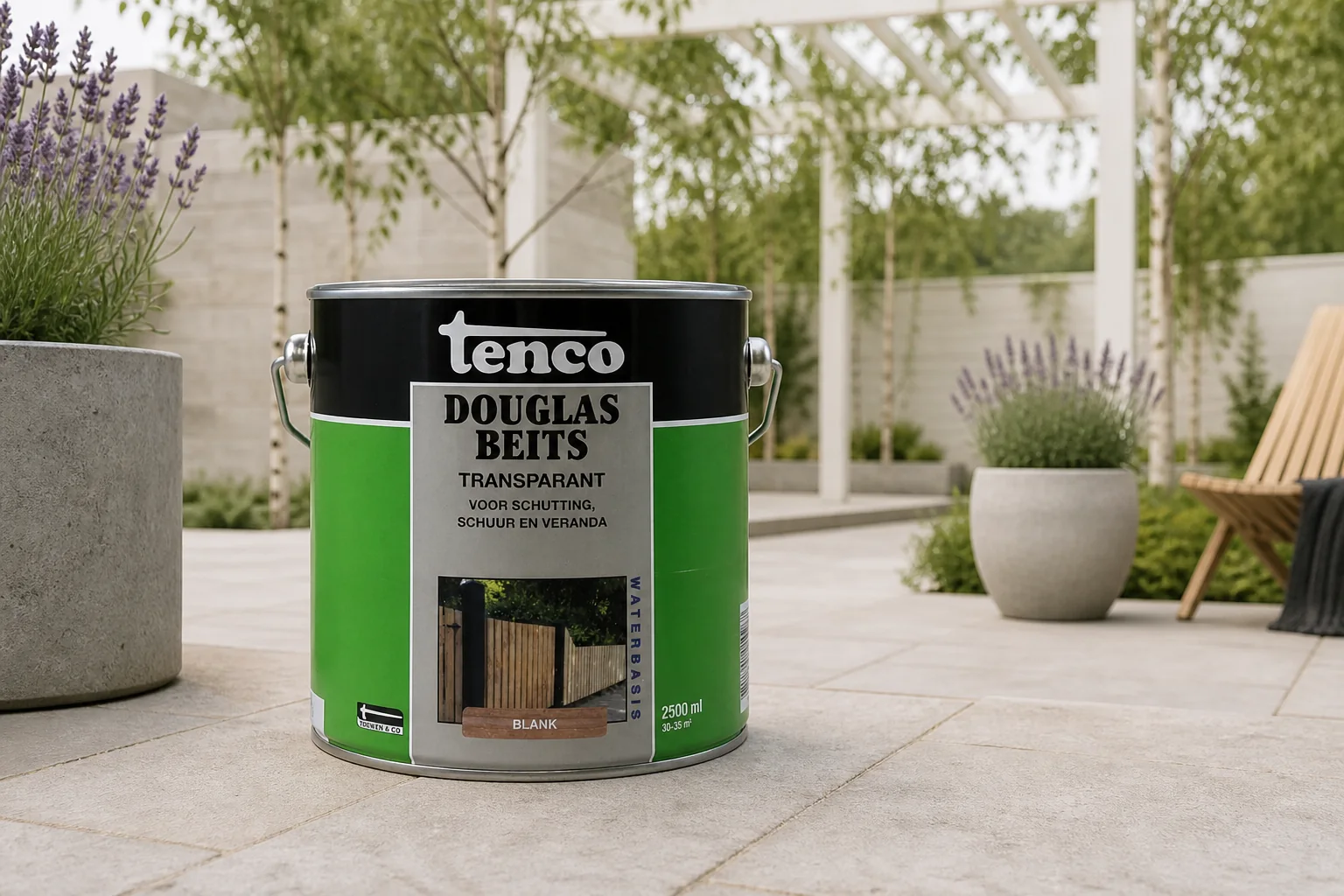 Sfeerfoto van Tenco Douglas beits transparant blank 2,5l verf/beits