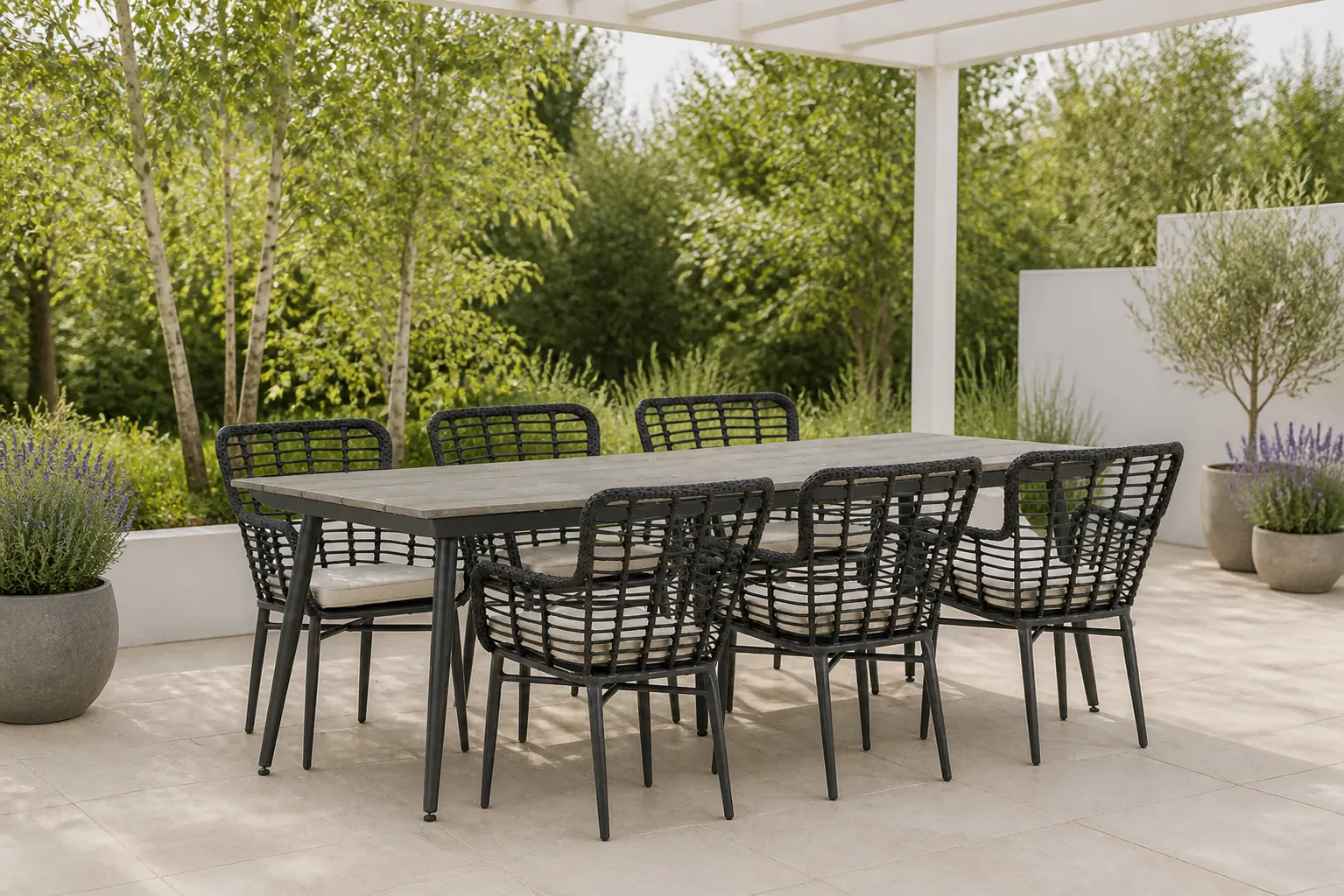 Sfeerfoto van De Laan Projects Laan Toledo/Matale 240 cm dining tuinset 7-delig – Zwart