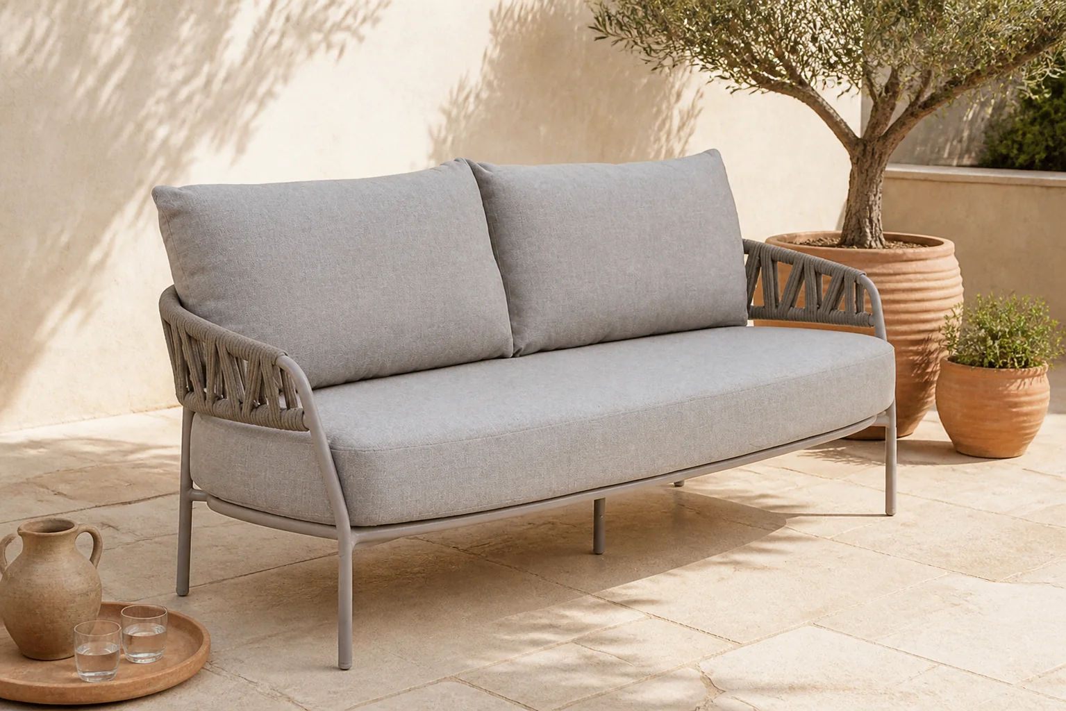 Sfeerfoto van 4 Seasons Outdoor Seasons Calma 3 seater bench LOFT with 3 cushions – Taupe-naturel-bruin