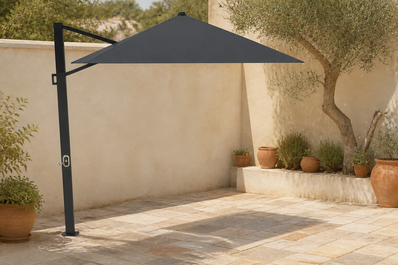 Sfeerfoto van Camello Luna zweefparasol 3×3.5m S2 Excellent (excl. voet) – Grijs-antraciet