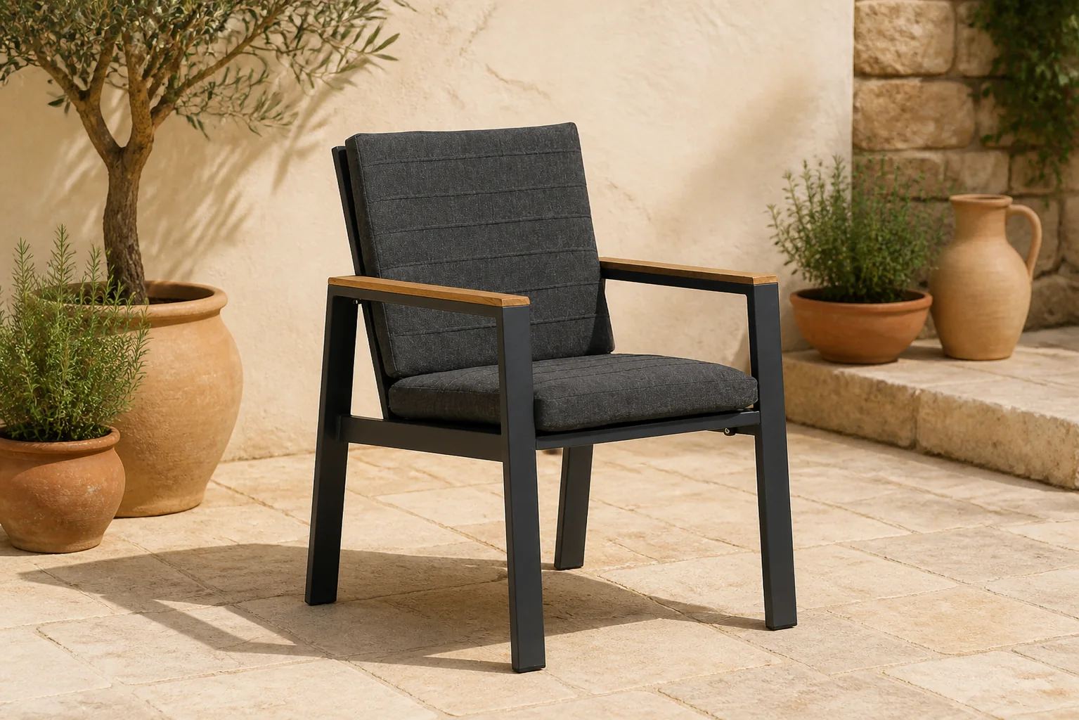 Sfeerfoto van Lifestyle Garden Furniture Marietta dining tuinstoel – Grijs-antraciet
