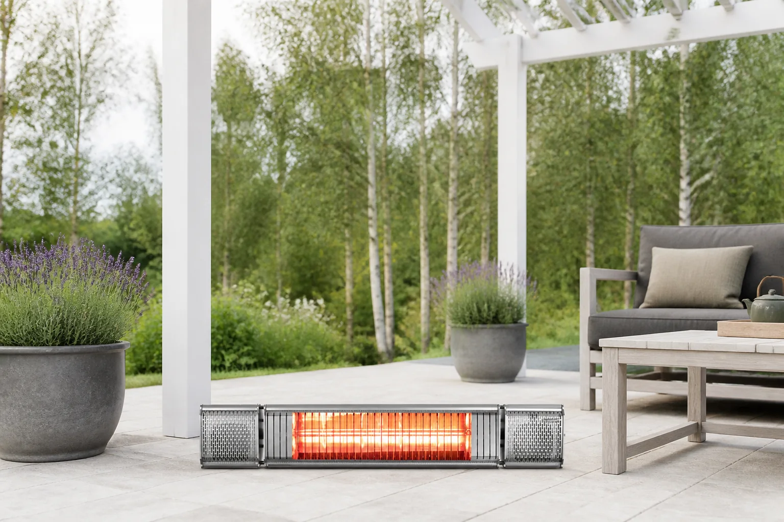 Sfeerfoto van Eurom terrasverwarmer Heat and Beat (incl. afstandsbediening) – Grijs