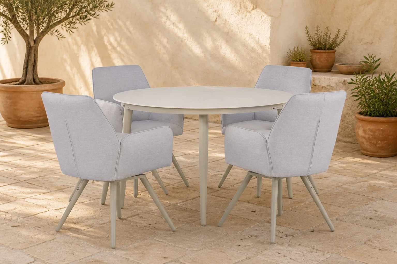 Sfeerfoto van Lifestyle Garden Furniture Andorra/Vienna 120 cm dining tuinset 5-delig – Grijs-antraciet
