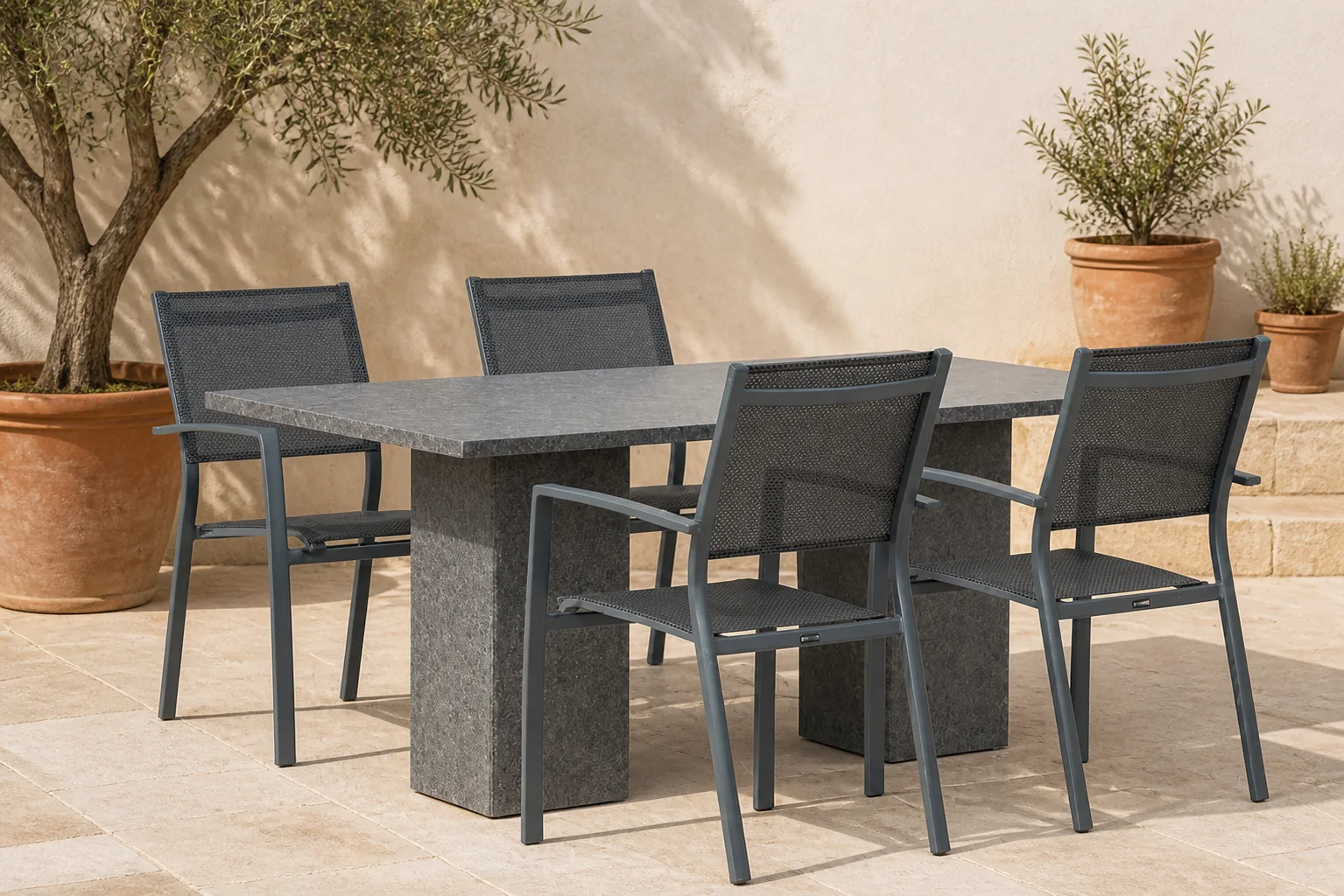 Sfeerfoto van Lifestyle Garden Furniture Sella/Graniet 180 cm dining tuinset 5-delig – Grijs-antraciet