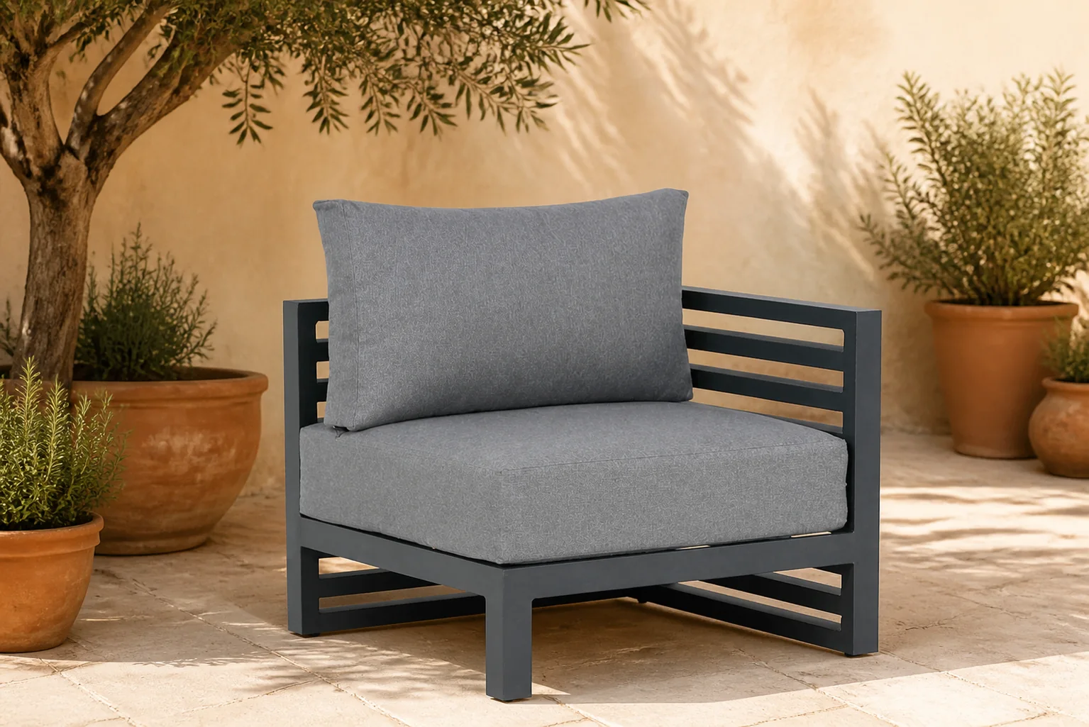 Sfeerfoto van Santika Furniture Jaya eind module Quick Dry Foam – Grijs-antraciet