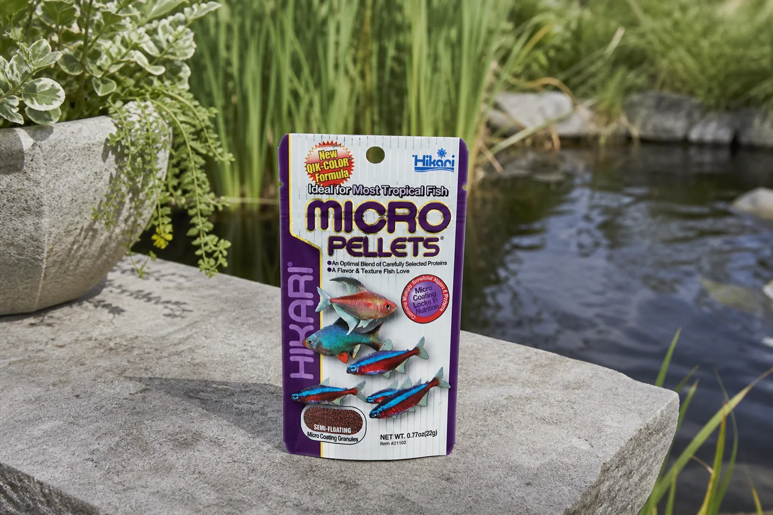 Sfeerfoto van Hikari Visvoer Micro pellets 80 gram