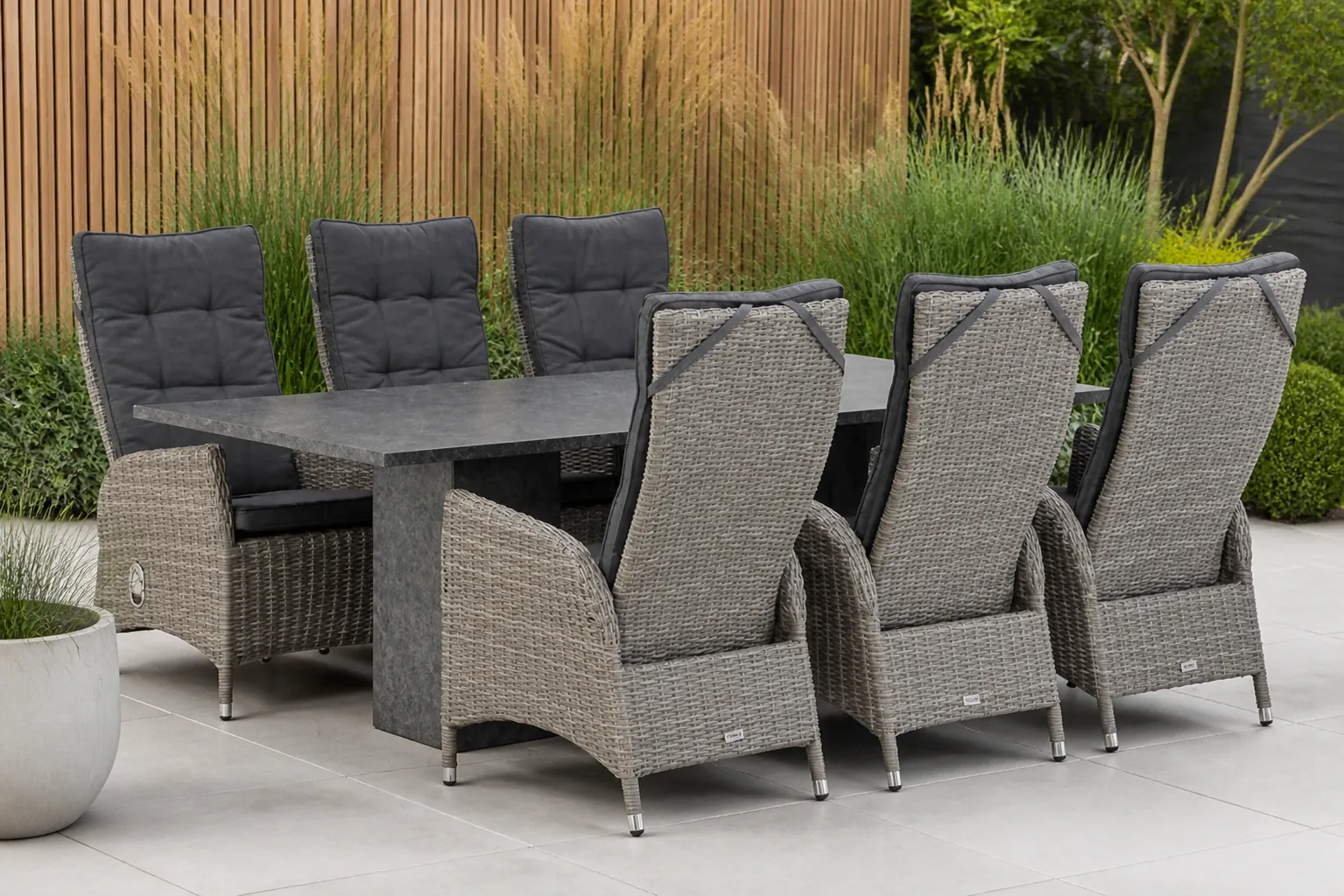 Sfeerfoto van Garden Collections Lincoln/Graniet 220 cm dining tuinset 7-delig – Grijs-antraciet