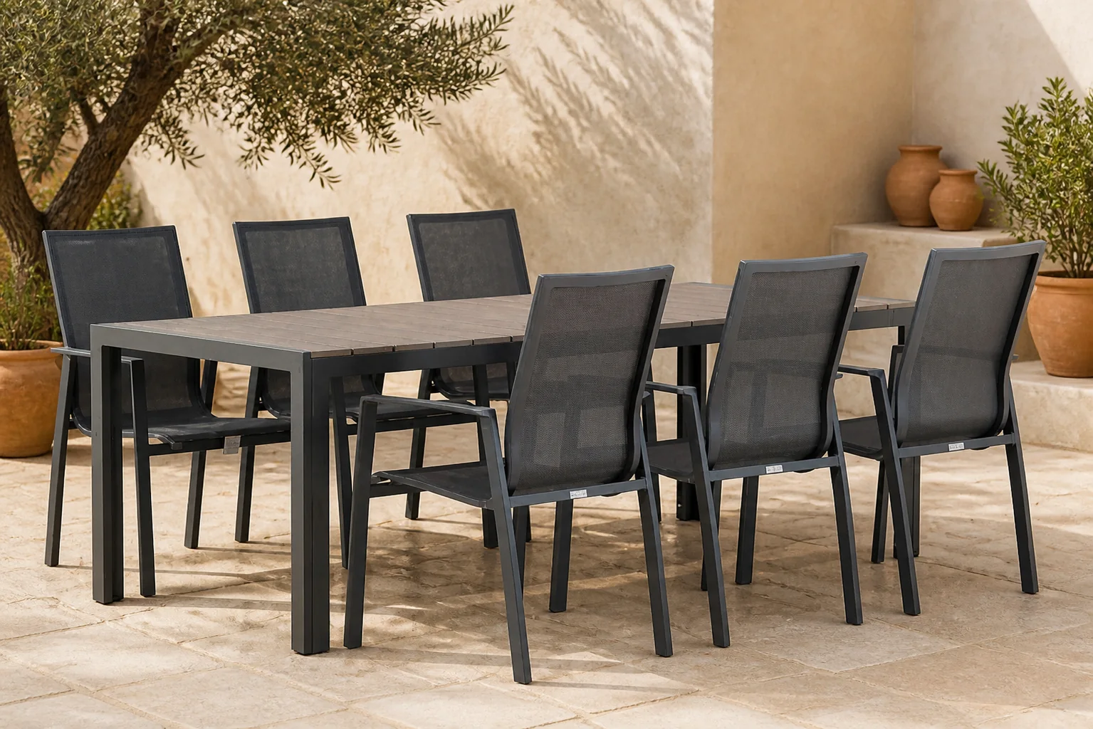Sfeerfoto van Lifestyle Garden Furniture Ultimate/Young 217 cm dining tuinset 7-delig – Grijs-antraciet
