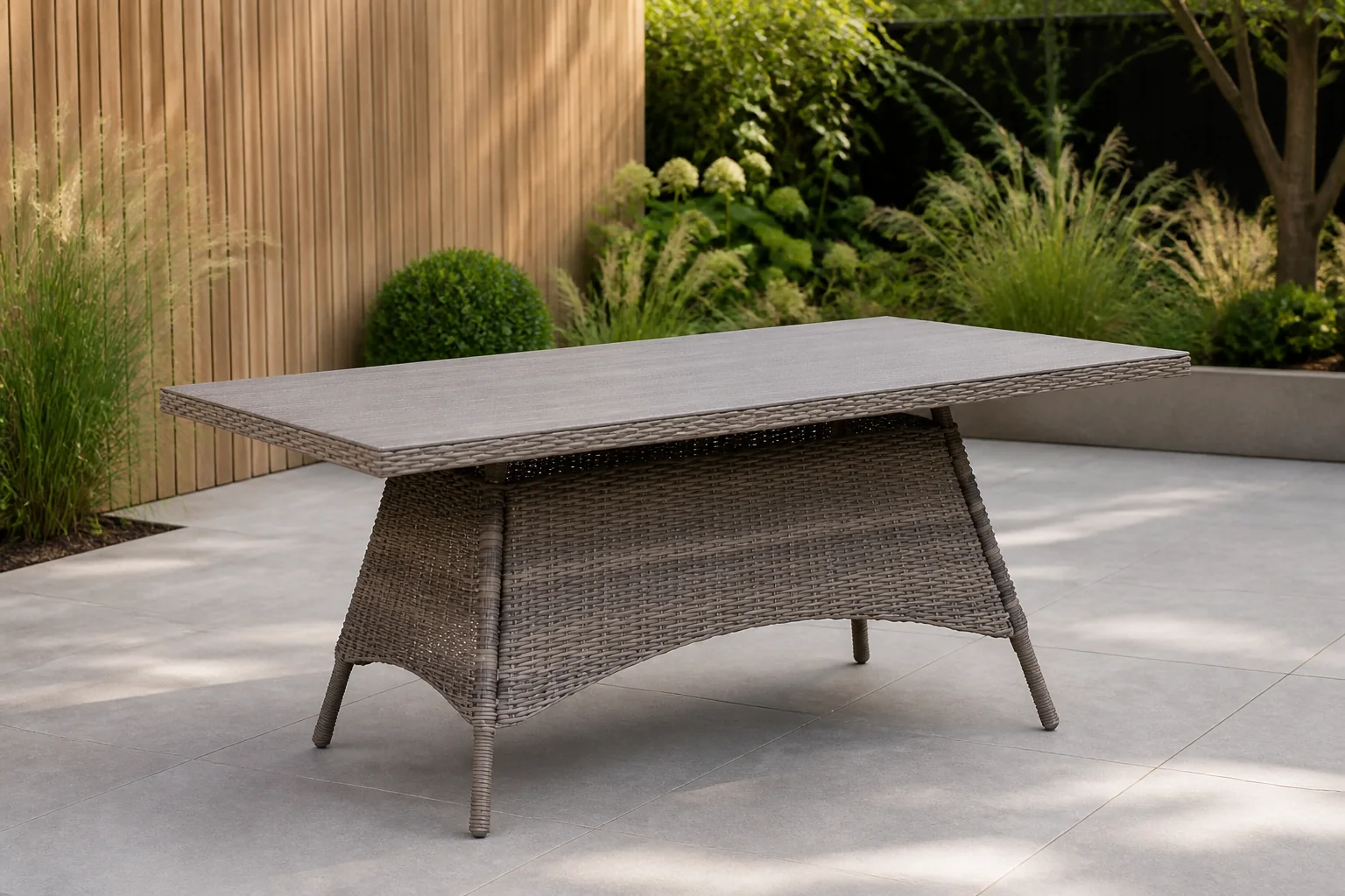 Sfeerfoto van Garden impressions Osborne tuintafel New Kubu – bruin