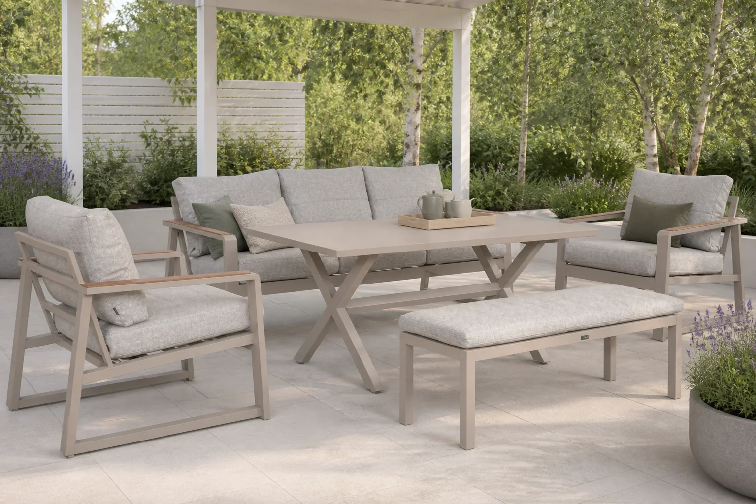 Sfeerfoto van Lifestyle Garden Furniture Sabbia stoel-bank loungeset 5 delig – Zand/Beige