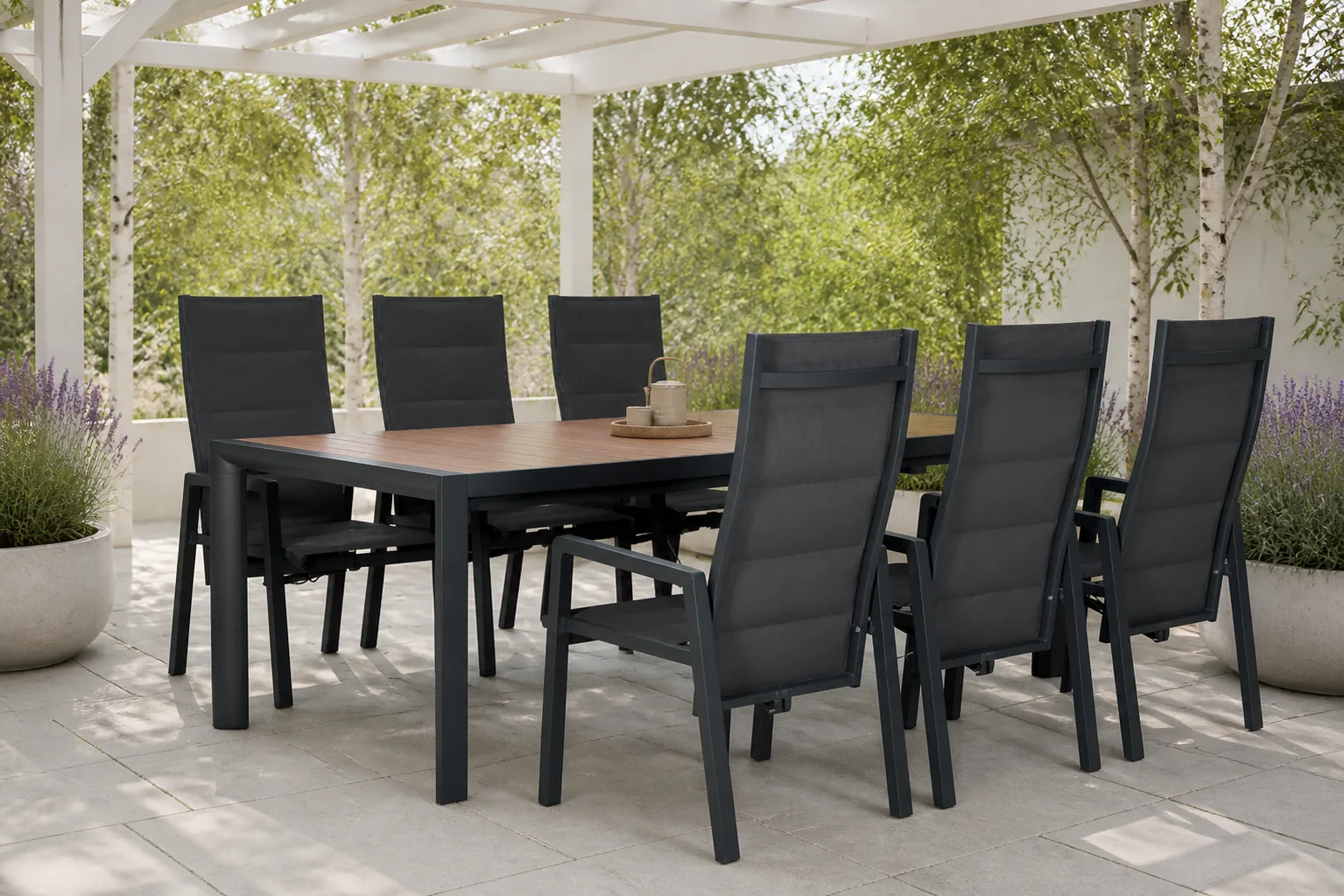 Sfeerfoto van Lifestyle Garden Furniture Essence/Allungo dining tuinset 7-delig – Grijs-antraciet