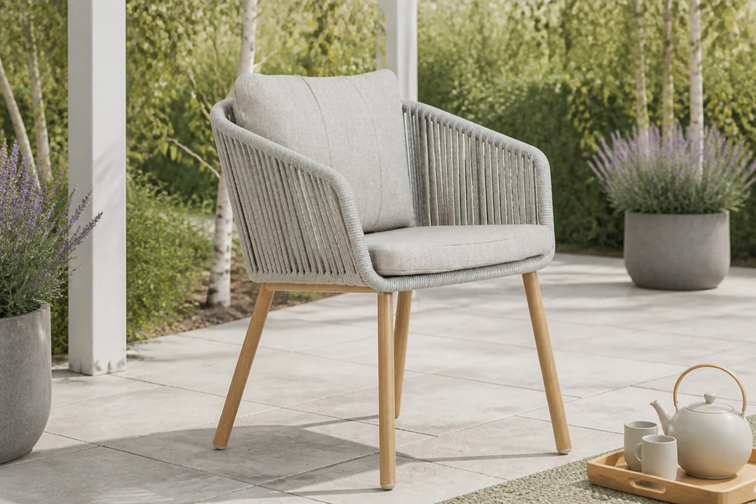 Sfeerfoto van Lifestyle Garden Furniture Bloom dining tuinstoel – Grijs-antraciet