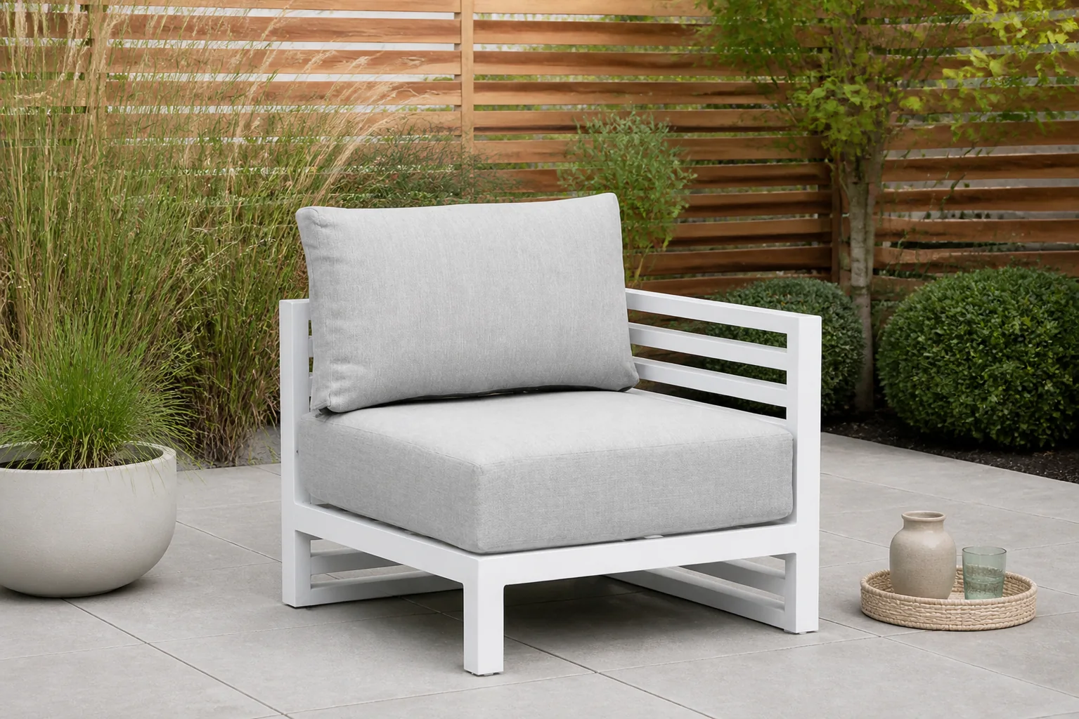 Sfeerfoto van Santika Furniture Jaya eind module Quick Dry Foam – Wit