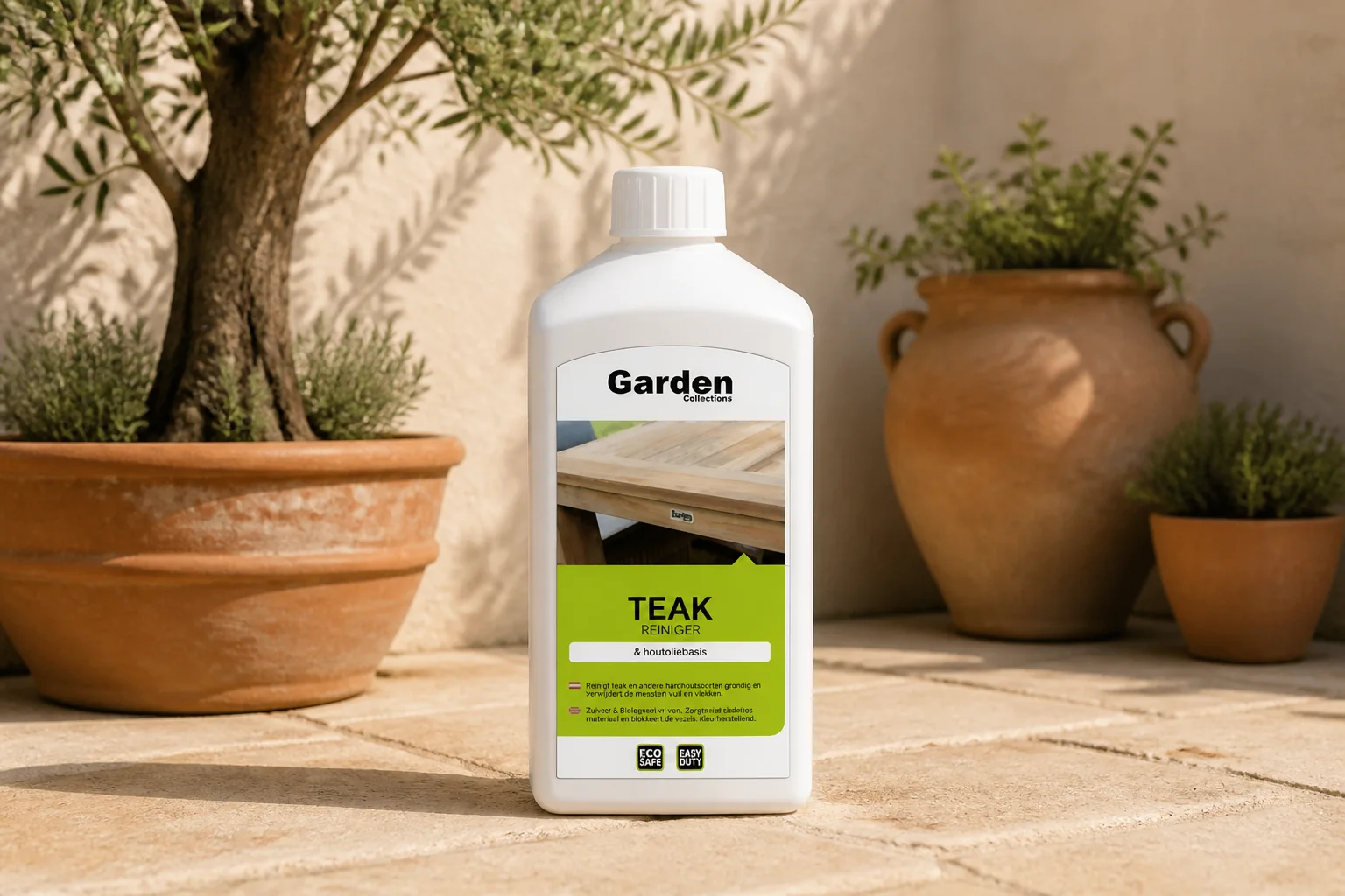 Sfeerfoto van Garden Collections Teak Reiniger 1 ltr – Transparant