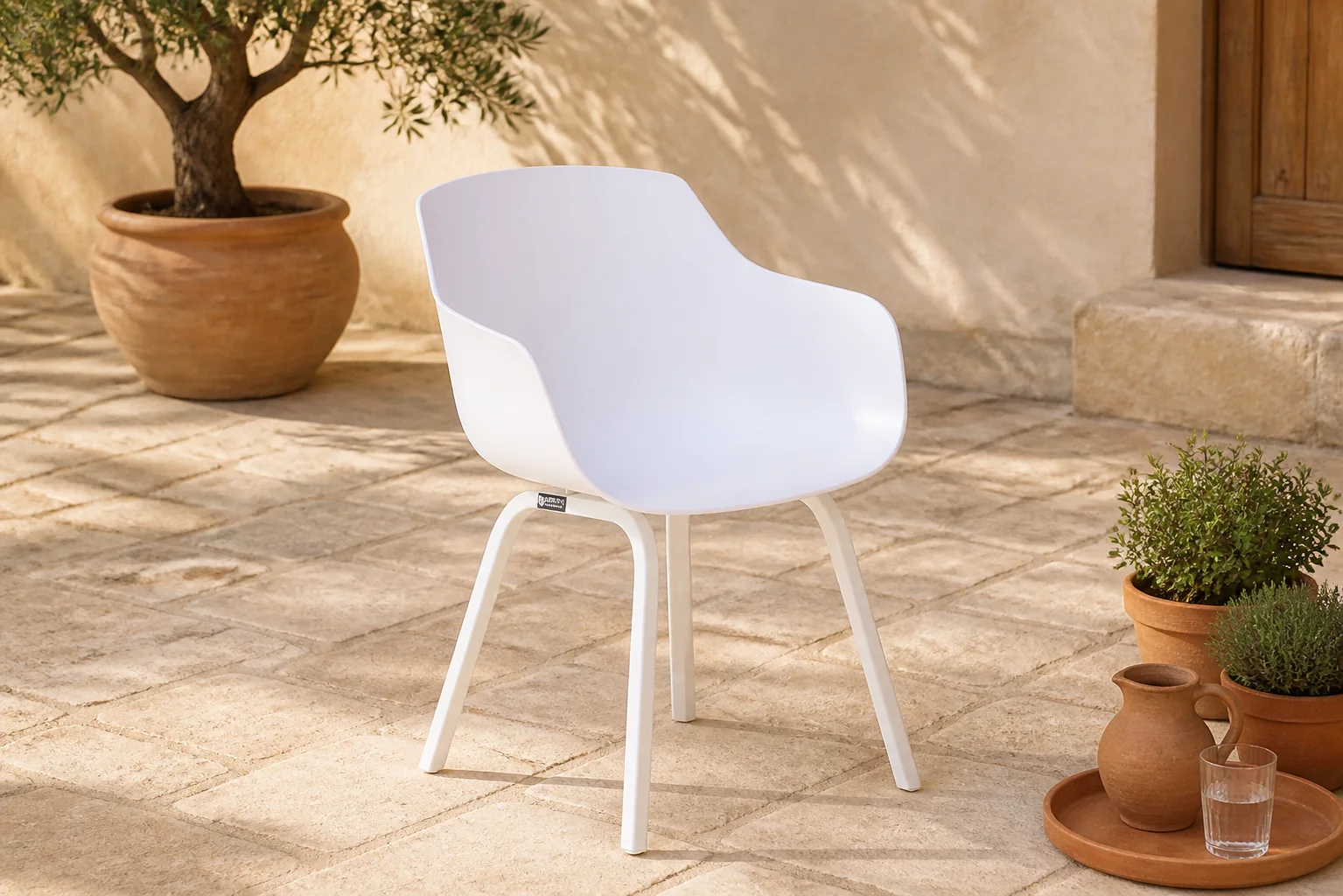 Sfeerfoto van Lifestyle Salina dining tuinstoel wit
