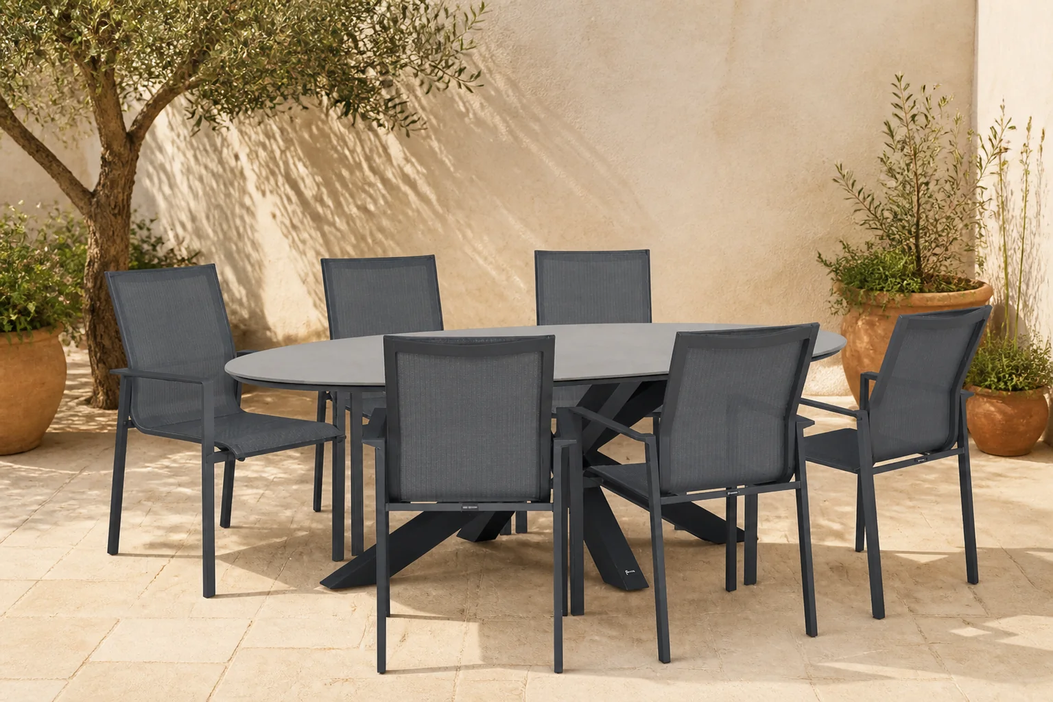 Sfeerfoto van Lifestyle Garden Furniture Timo/Lunea 240×120 cm dining tuinset 7-delig – Grijs-antraciet