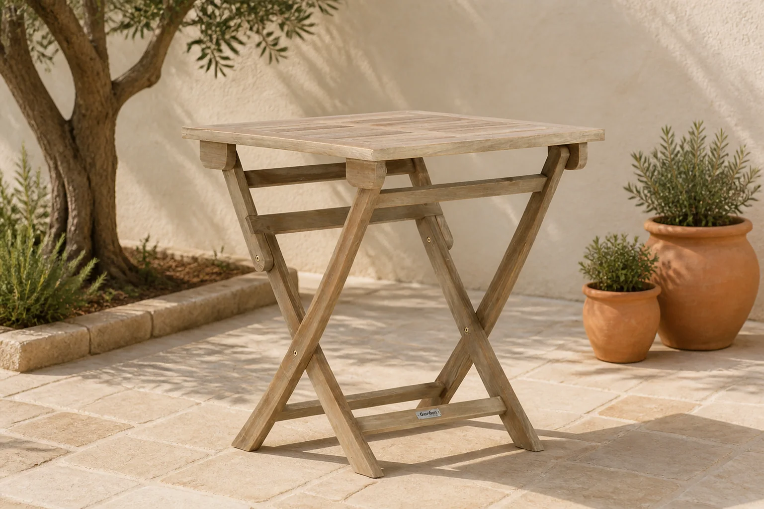 Sfeerfoto van Garden Collections Derby inklapbare dining tuintafel 70 x 70 cm – Old teak greywash