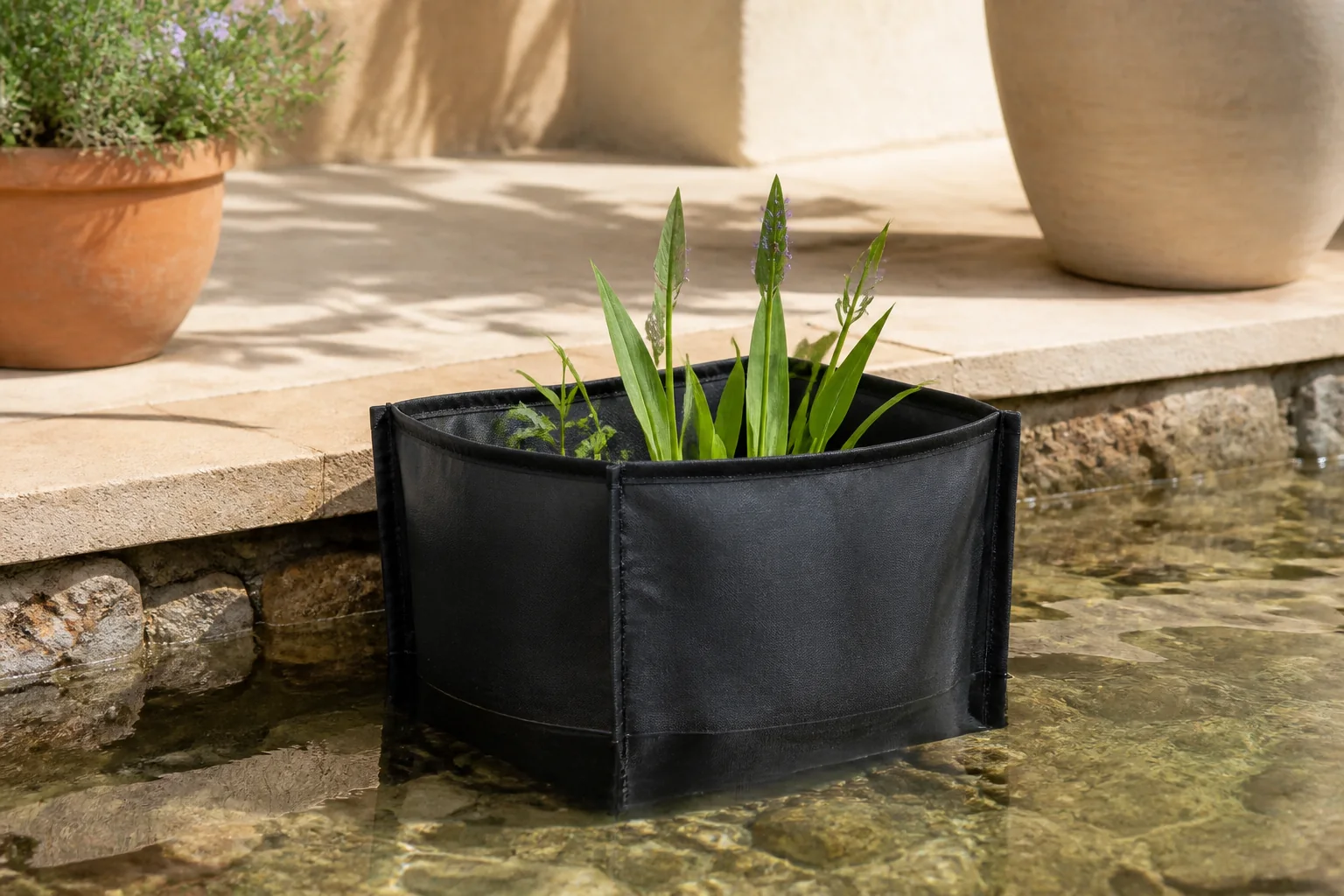 Sfeerfoto van Superfish Flexi plant basket 30x30x25 cm – zwart