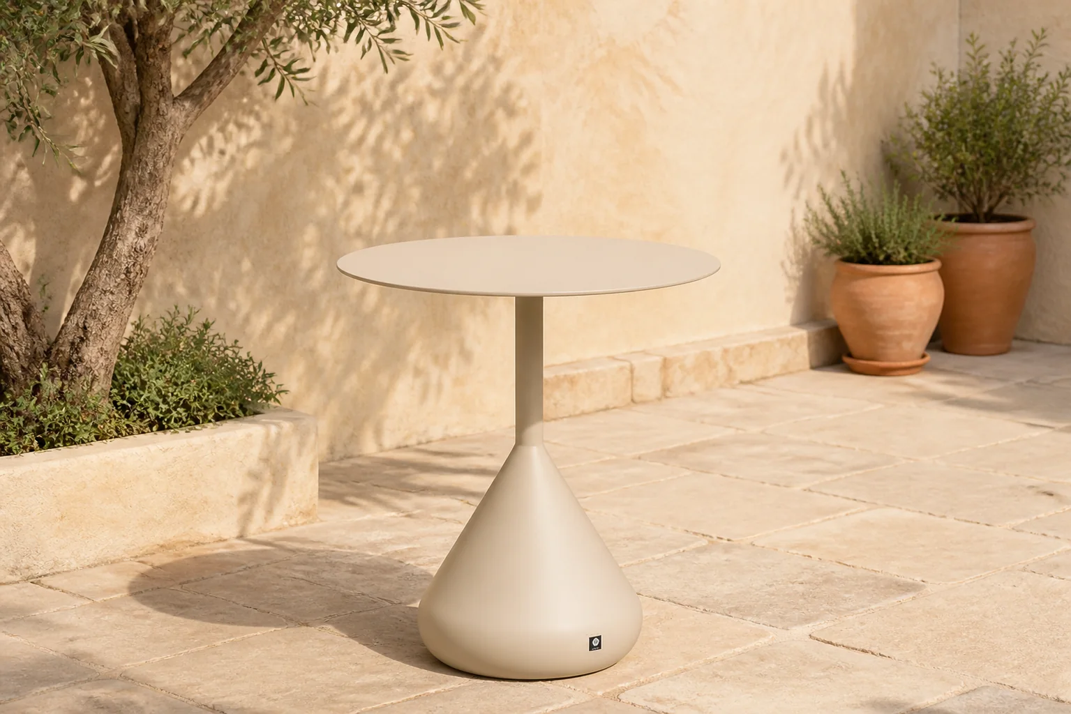 Sfeerfoto van Santika Furniture Citra loungetafel 42 cm – Taupe-naturel-bruin