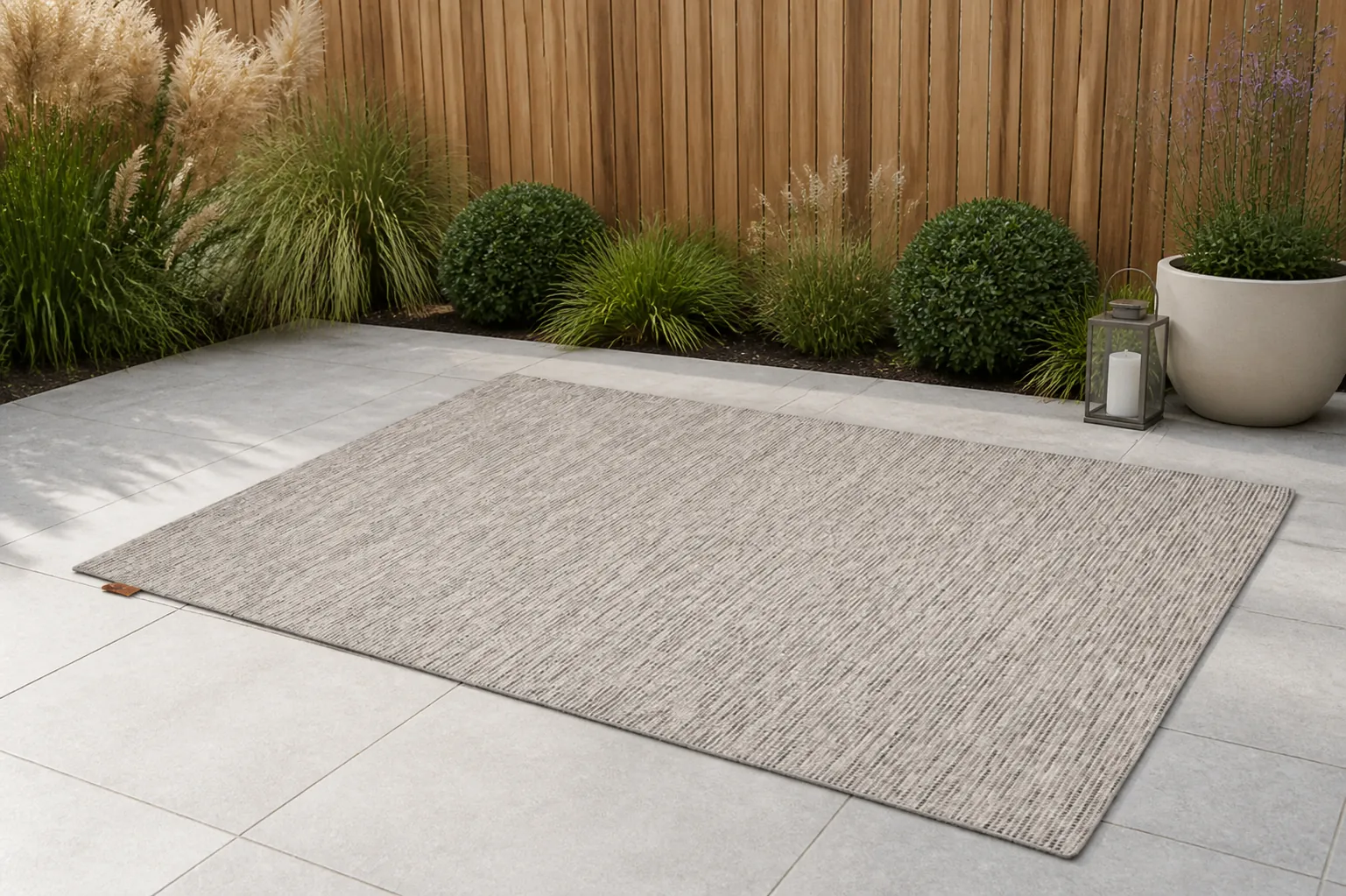 Sfeerfoto van 4 Seasons Outdoor | Outdoor Vloerkleed 200 x 290 cm | Slate