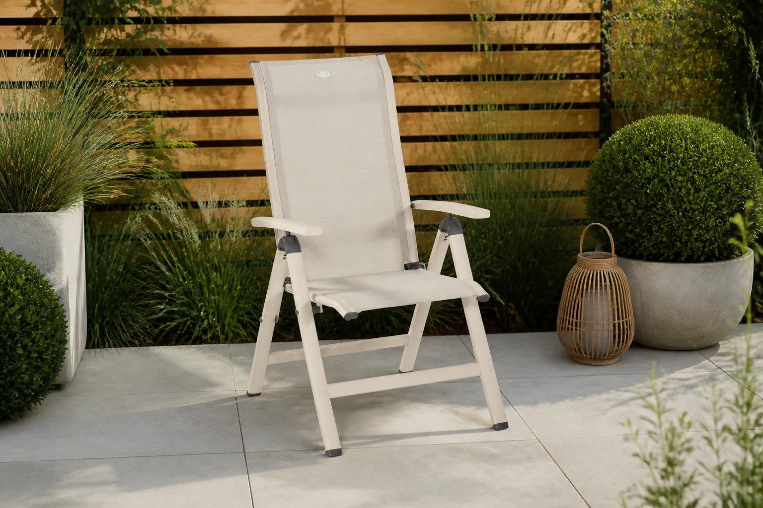 Sfeerfoto van Hartman Alice Comfort recliner alu loft-beige – Zand/Beige