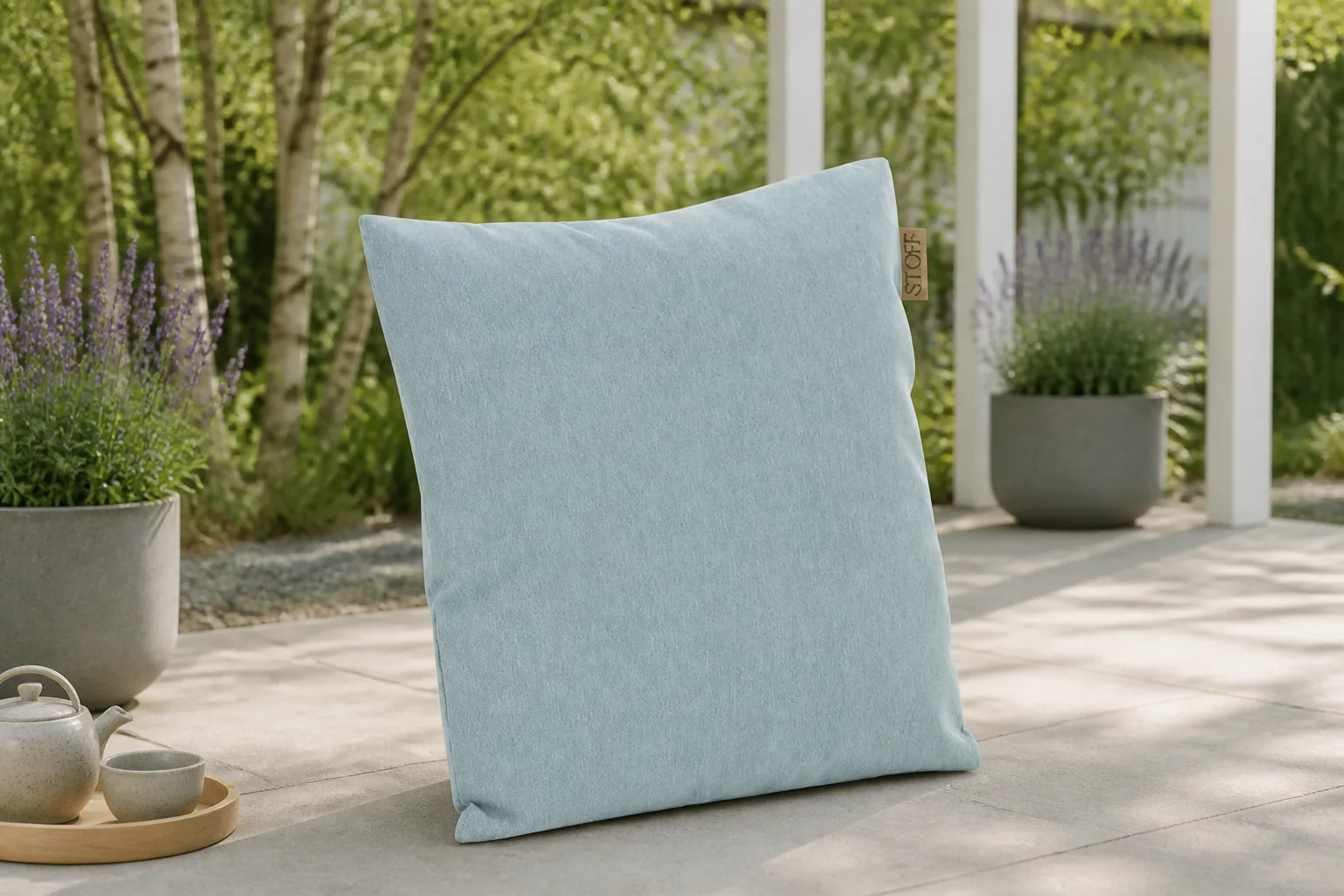 Sfeerfoto van Stoff Nana sierkussen 45 x 45 cm – Blauw