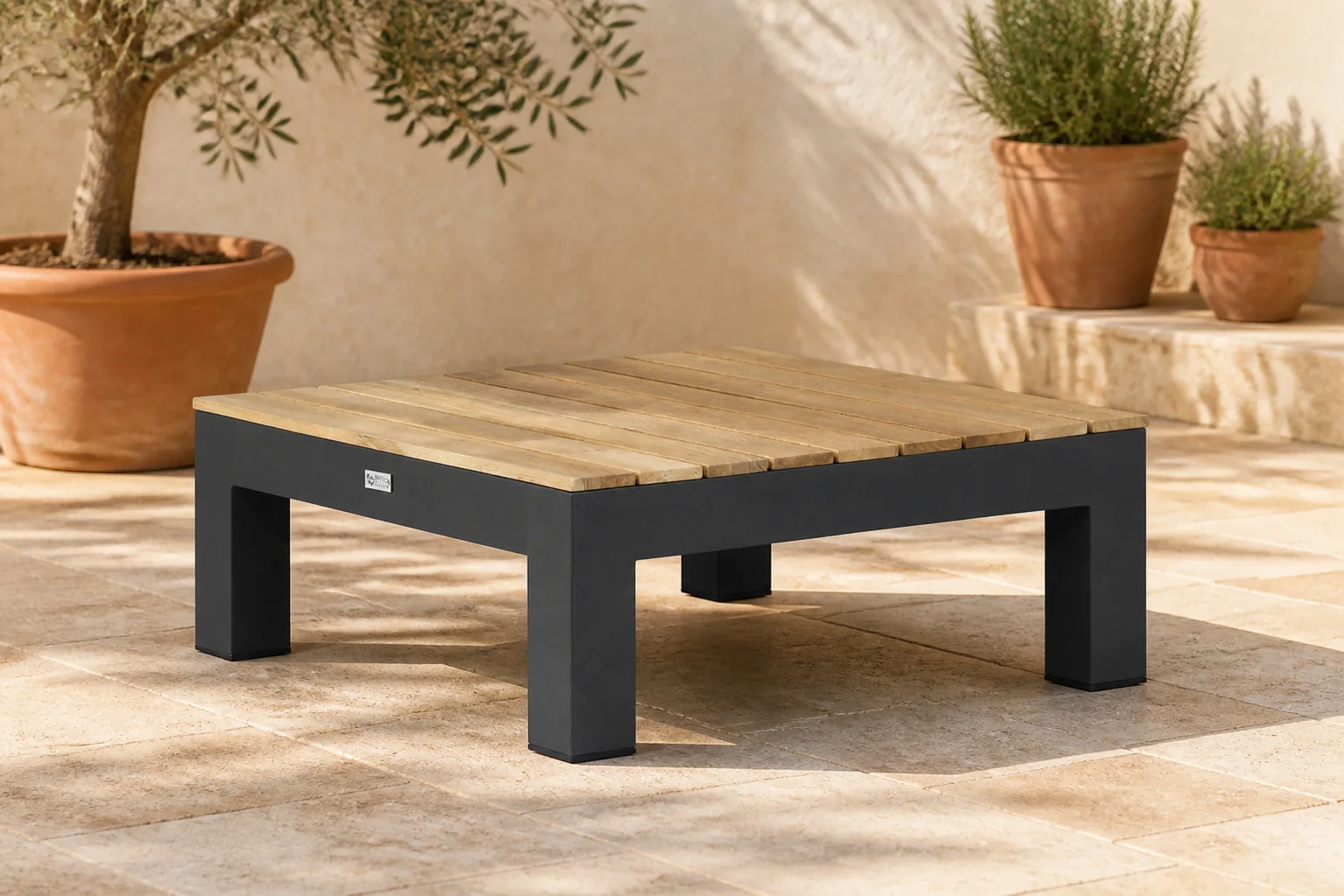 Sfeerfoto van Lifestyle Garden Furniture Ravalla loungetafel vierkant antraciet – Grijs-antraciet
