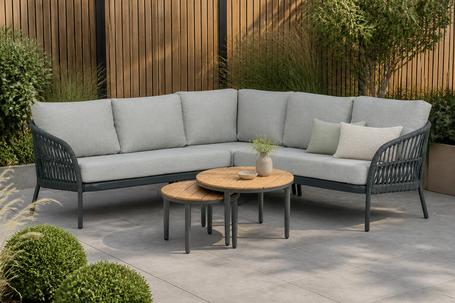 Sfeerfoto van Coco Puerto/Toscane 50/70 cm hoek loungeset 5-delig – Grijs-antraciet