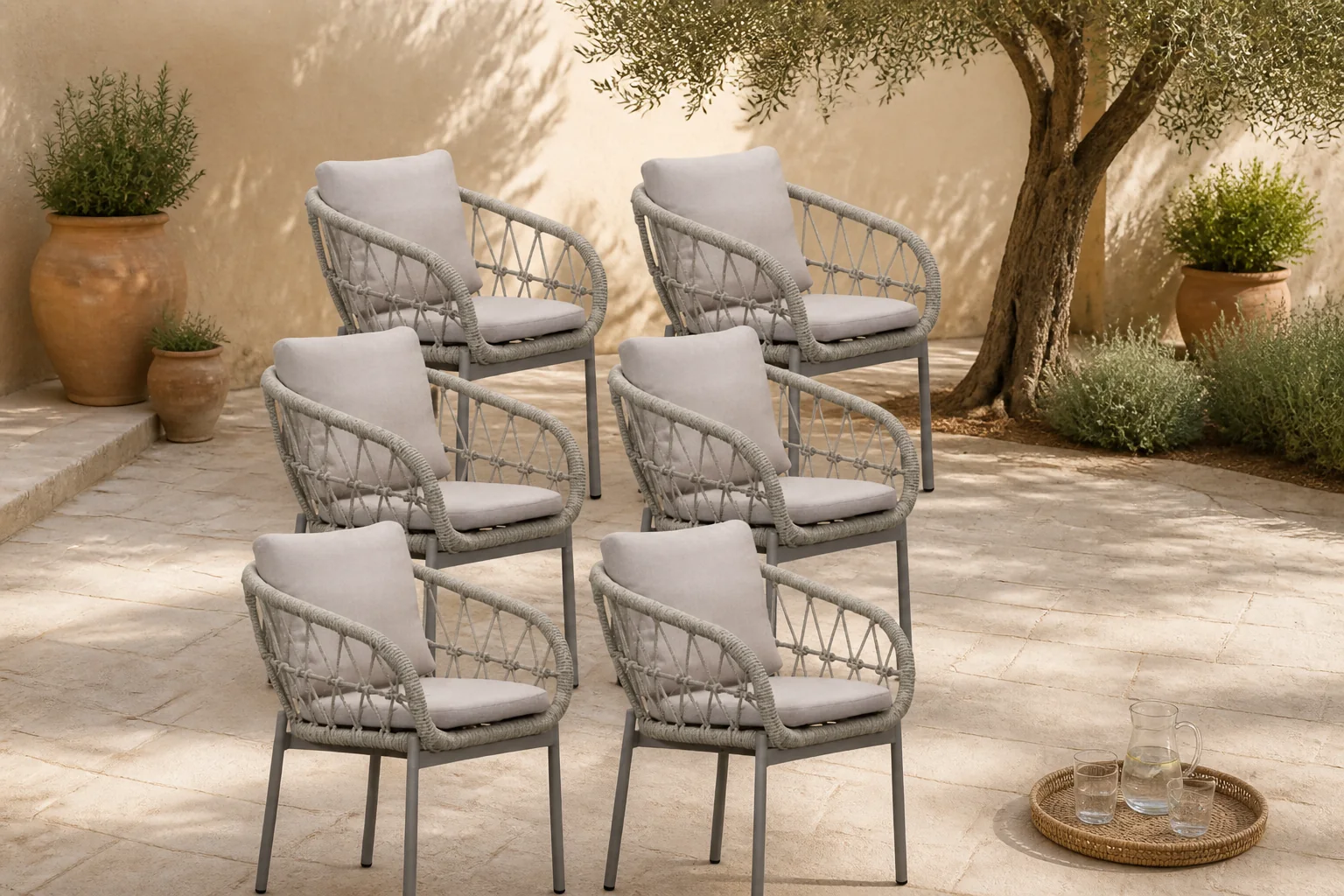 Sfeerfoto van LUX outdoor living Dakota dining tuinstoel set van 6 | touw + aluminium | beige