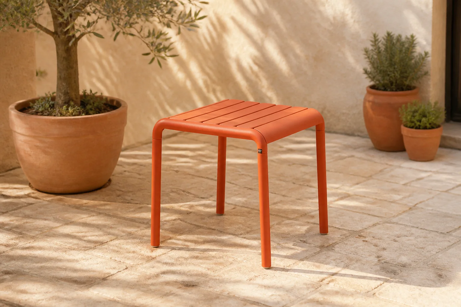 Sfeerfoto van Domani Furniture Alba sidetable – Oranje