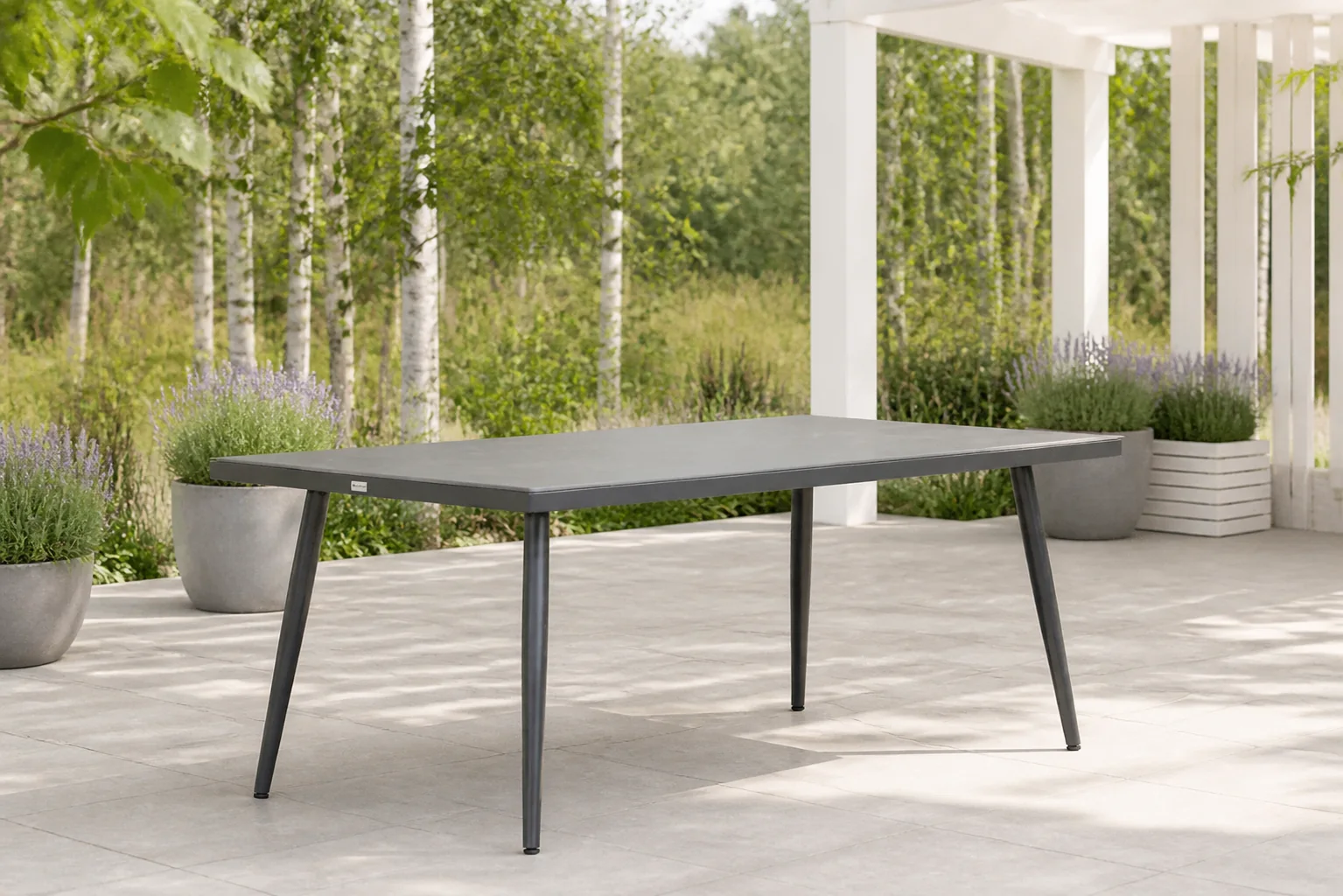 Sfeerfoto van Lifestyle Garden Furniture Sophia dining tuintafel 180 x 100 cm – Grijs-antraciet