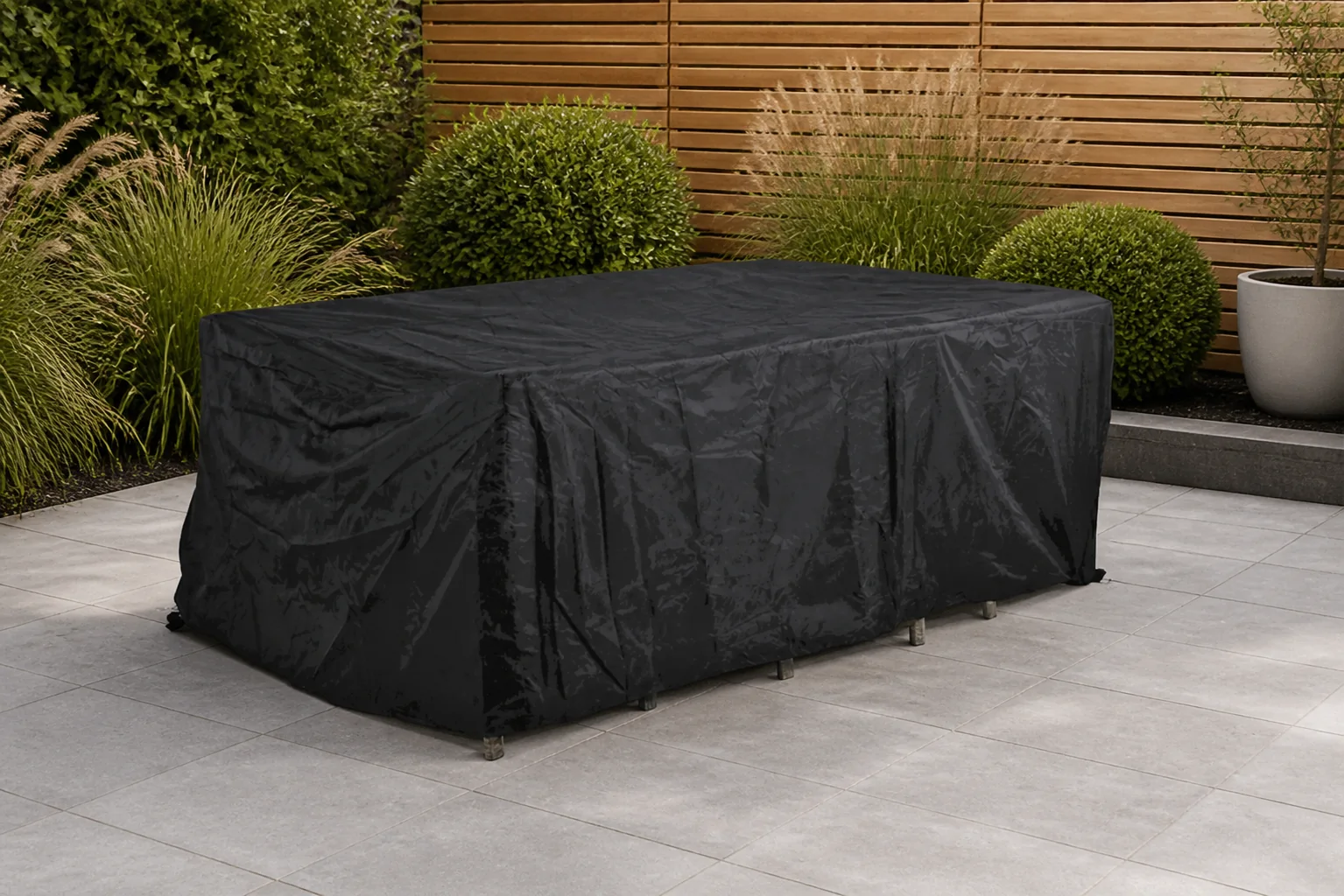 Sfeerfoto van Outdoor Cover tuinsethoes 240 x 170 x (h) 85 cm – Zwart