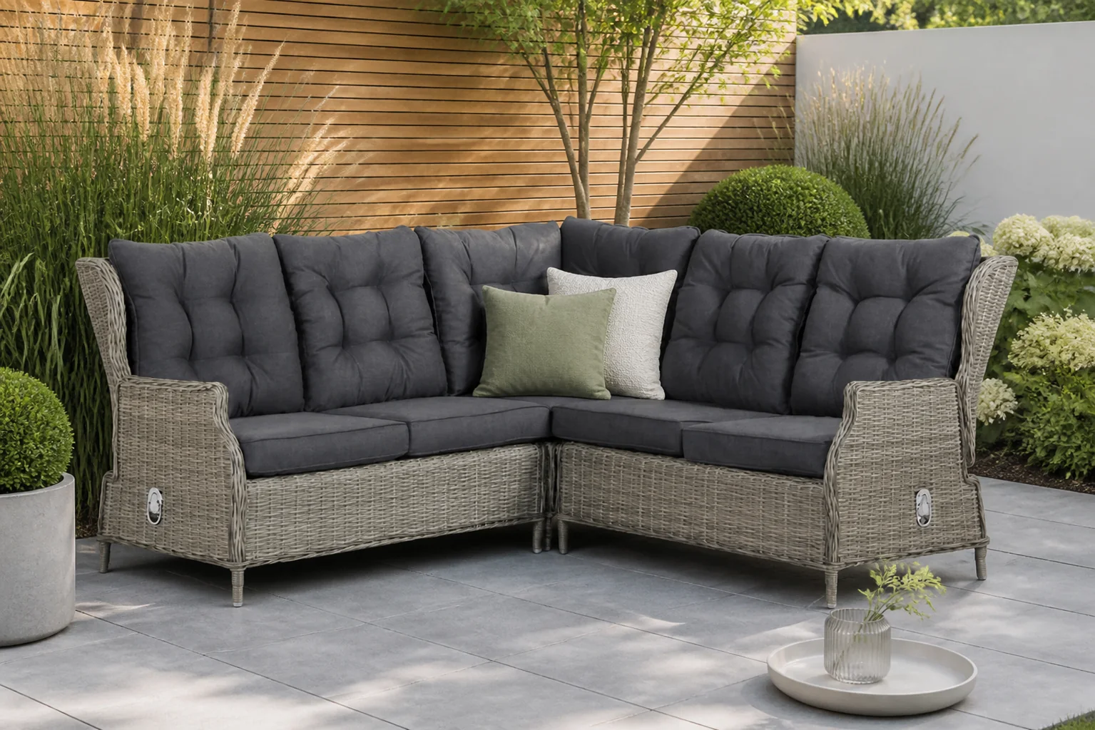 Sfeerfoto van Garden Collections New Castle hoek loungeset 3-delig – Grijs-antraciet
