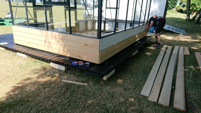 Royal well Fundering Qube 68, zwart
