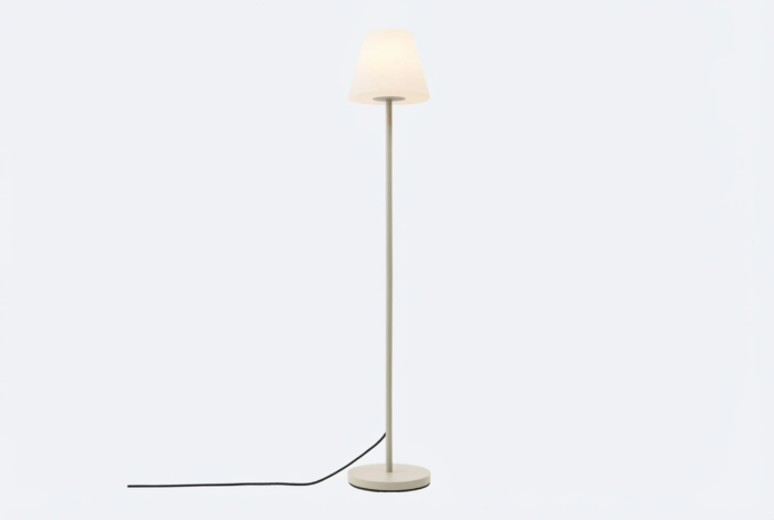 Buiten vloerlamp beige met witte kap IP65 Virginia – Zand/Beige